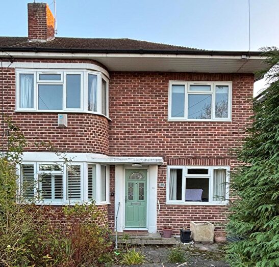 2 Bedroom Maisonette For Sale In Cheston Avenue, Shirley, Croydon, CR0