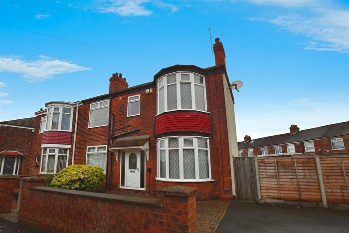 3 Bedroom Semi Detached House For Sale In Watt Street, Hull, HU9