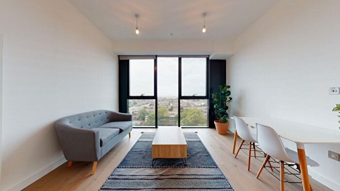 1 Bedroom Flat To Rent In Highgate Hill, London, N19