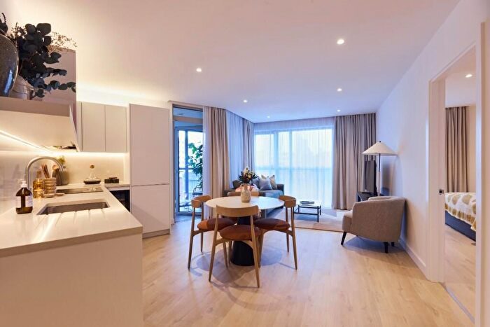 1 Bedroom Flat To Rent In Alma, New Drum Street, London, London, E1