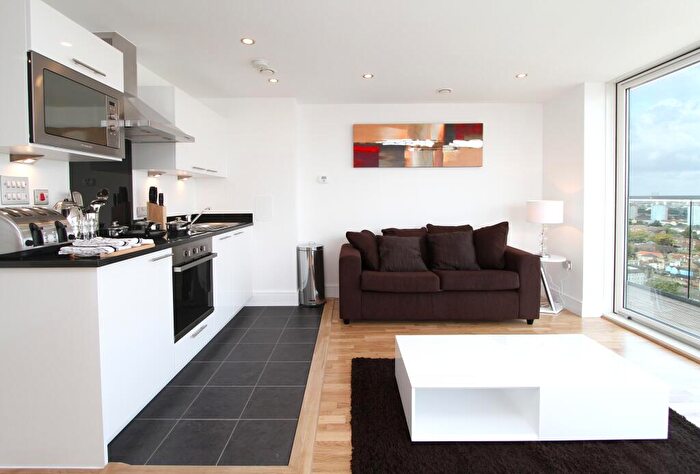 Apartment To Rent In Mill Lane, London, SE8
