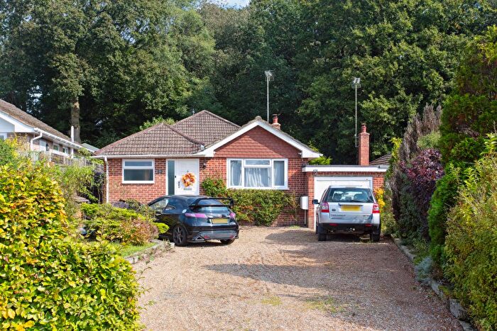 2 Bedroom Bungalow For Sale In Hillcrest Close, Scaynes Hill, RH17