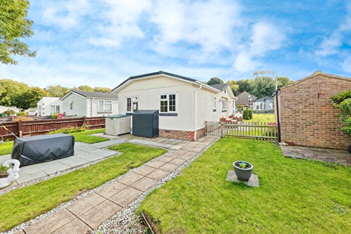 2 Bedroom Detached House For Sale In Dover Road, Canterbury, Kent, CT4