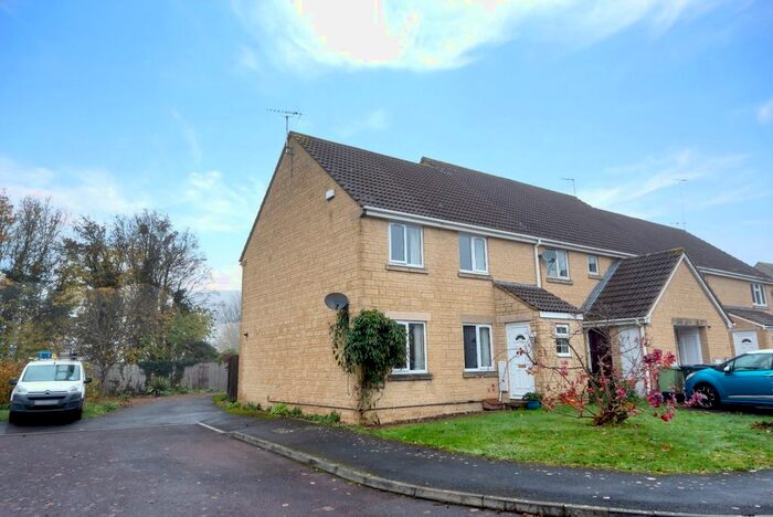 3 Bedroom End Of Terrace House For Sale In Cirencester, Gloucestershire, GL7