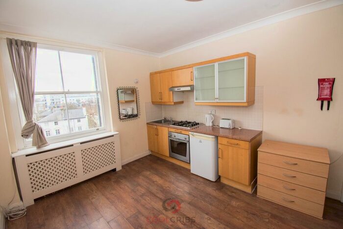 1 Bedroom Flat To Rent In Kensington Gardens Square, Bayswater W2