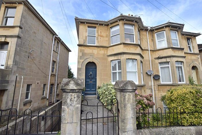 1 Bedroom Apartment To Rent In Lower Oldfield Park, Bath, Banes, BA2