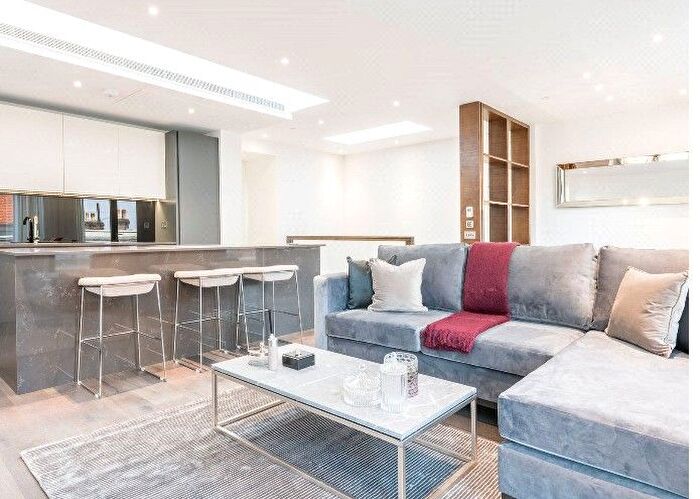 3 Bedroom Flat For Sale In Hanway Gardens, Hanway Street, W1T
