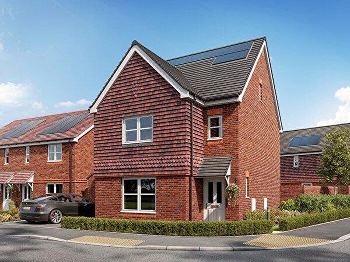 4 Bedroom Detached House For Sale In New Road, Swanmore, Southampton, Hampshire, SO32