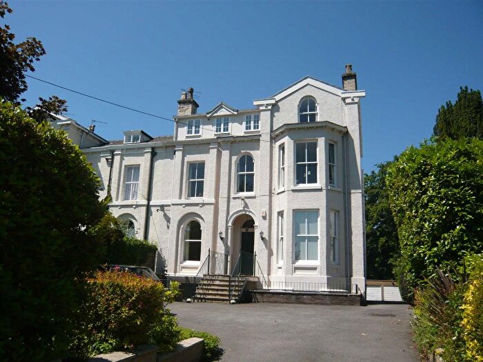 2 Bedroom Flat To Rent In Ivonhurst, The Firs, Altrincham, Greater Manchester, WA14