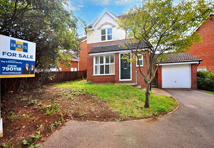 3 Bedroom Detached House For Sale In Tentsmuir Close, Kettering, NN16