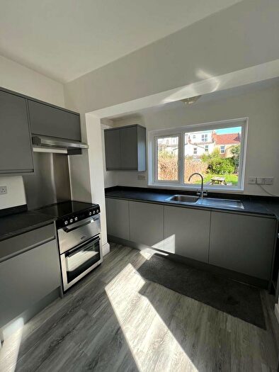 6 Bedroom Terraced House To Rent In Quarrington Road, Bristol, Somerset, BS7