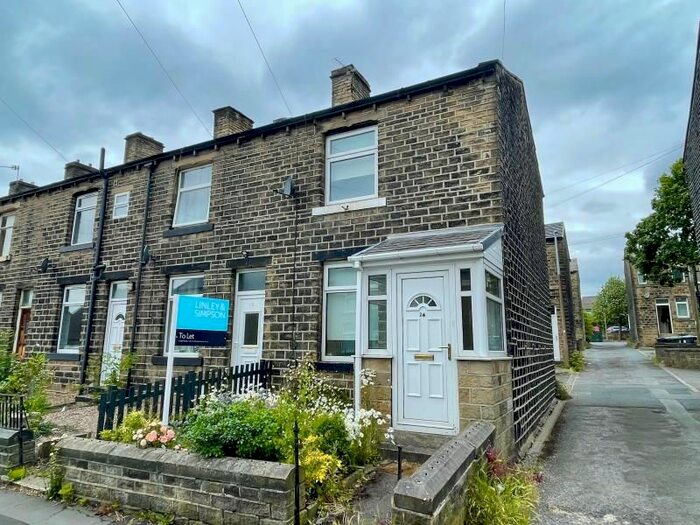 2 Bedroom Terraced House To Rent In Broomfield Road, Marsh, Huddersfield, HD1