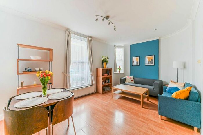 2 Bedroom Flat To Rent In London Road, Norbury, London, SW16