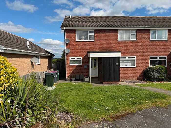 2 Bedroom Flat To Rent In Coral Drive, Aughton, S26