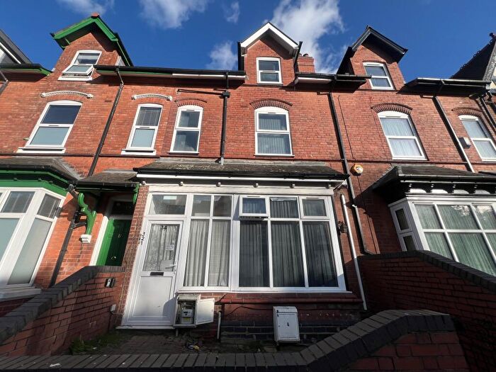 2 Bedroom Apartment To Rent In Strensham Road, Birmingham, B12