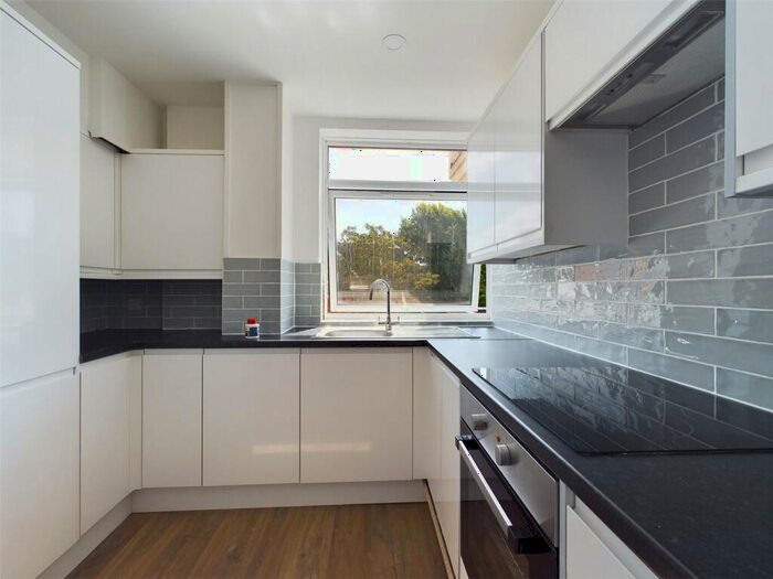 1 Bedroom Apartment To Rent In Pembroke Court New Church Road, Hove, East Sussex, BN3