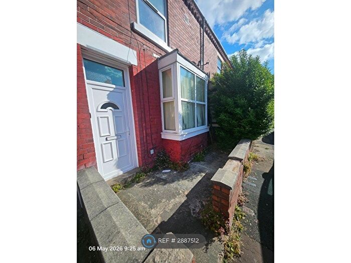 2 Bedroom Flat To Rent In Sandown St, Manchester, M18