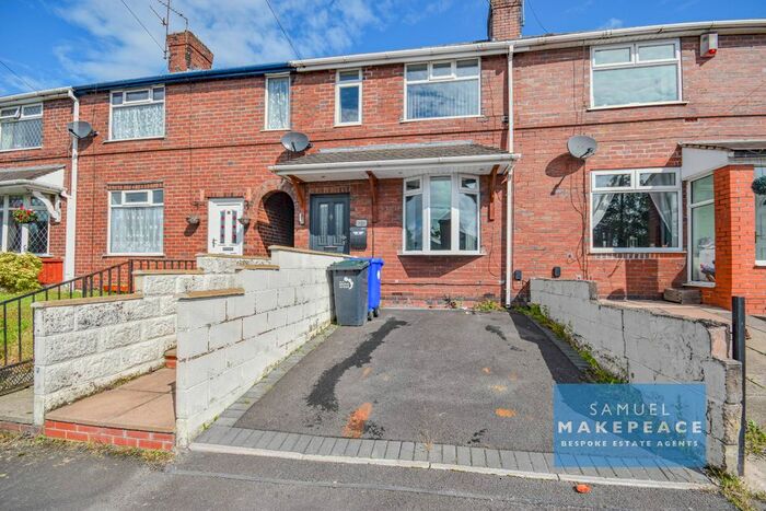 3 Bedroom Town House To Rent In Maureen Ave, Sandyford, Stoke On Trent, ST6