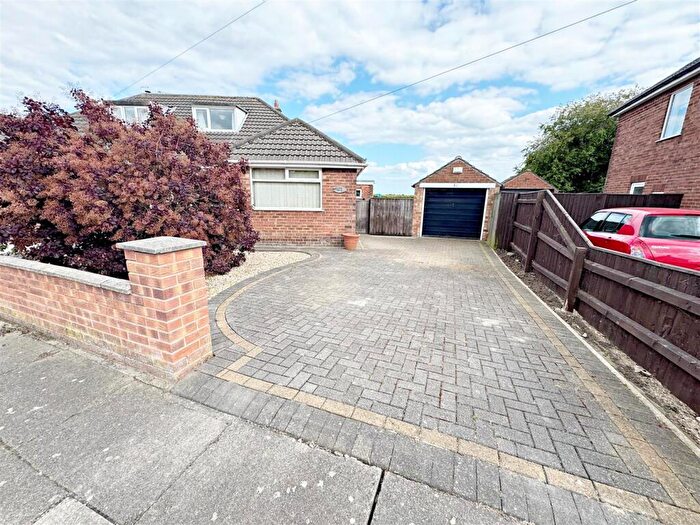 4 Bedroom Semi-Detached Bungalow For Sale In Kensington Place, Grimsby, N.E. Lincs, DN33