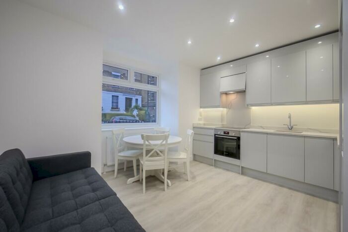 2 Bedroom Flat To Rent In Rochester Road, Kentish Town, NW1