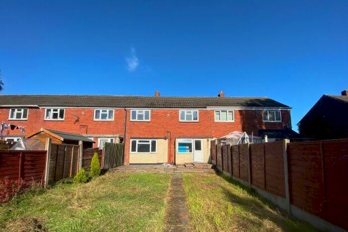 3 Bedroom Property To Rent In Greencroft, Lichfield, WS13