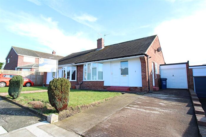2 Bedroom Semi-Detached Bungalow To Rent In Ainsdale Gardens, Chapel House, Newcastle Upon Tyne, Uk, NE5
