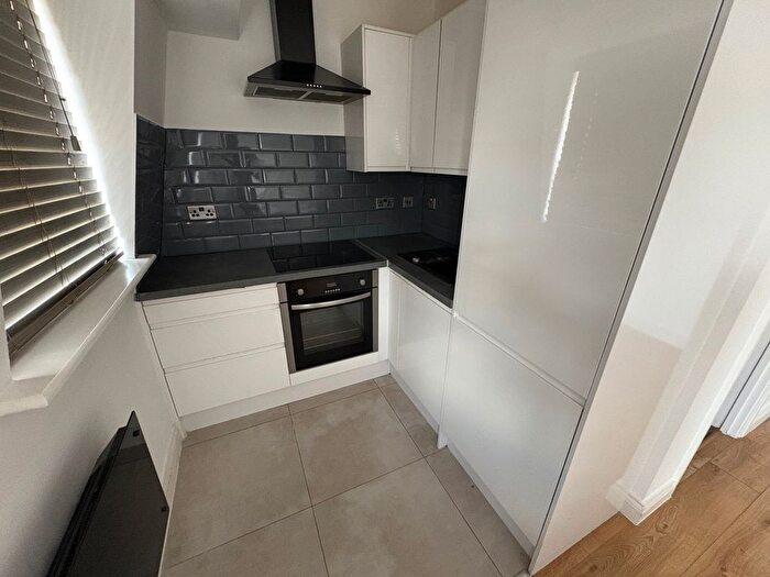 1 Bedroom Flat To Rent In Howard Close, Waltham Abbey, EN9