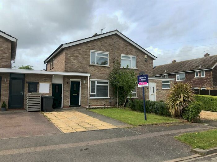 2 Bedroom Terraced House To Rent In Humber Avenue, Brickhill, MK41