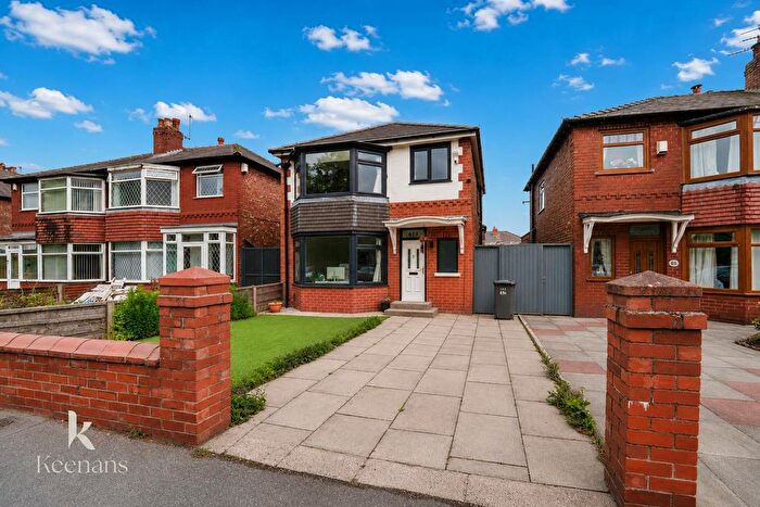 3 Bedroom Detached House For Sale In Manchester Road, Swinton, Manchester, M27