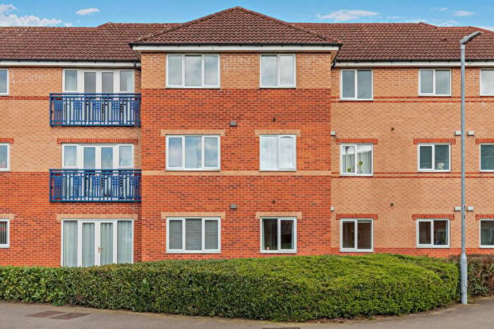 2 Bedroom Flat For Sale In Wain Avenue, Chesterfield, S41