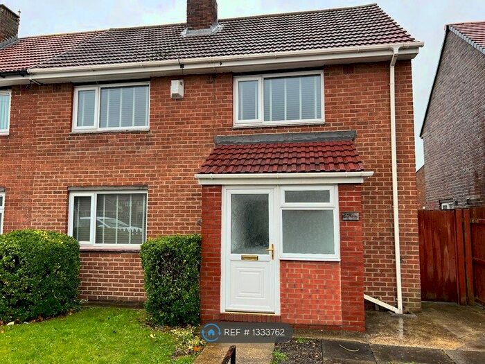 3 Bedroom End Of Terrace House To Rent In Briardale Road, Blyth, NE24