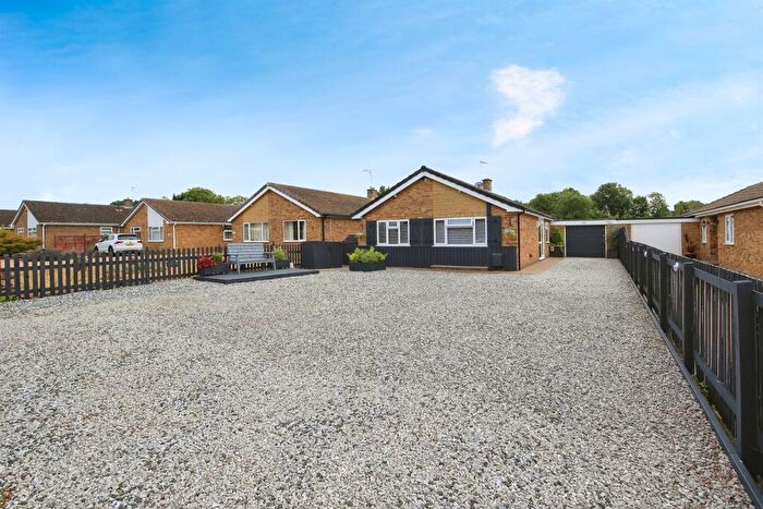 3 Bedroom Detached Bungalow For Sale In Knights End Road, March, PE15