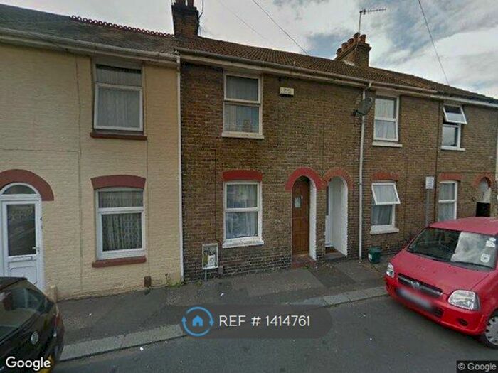 2 Bedroom Terraced House To Rent In Matthews Place, Dover, CT16
