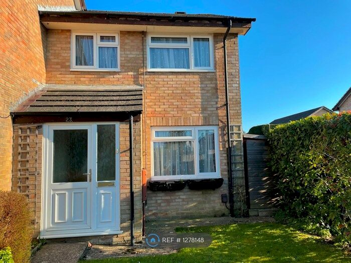 3 Bedroom End Of Terrace House To Rent In Sway Gardens, Bournemouth BH8