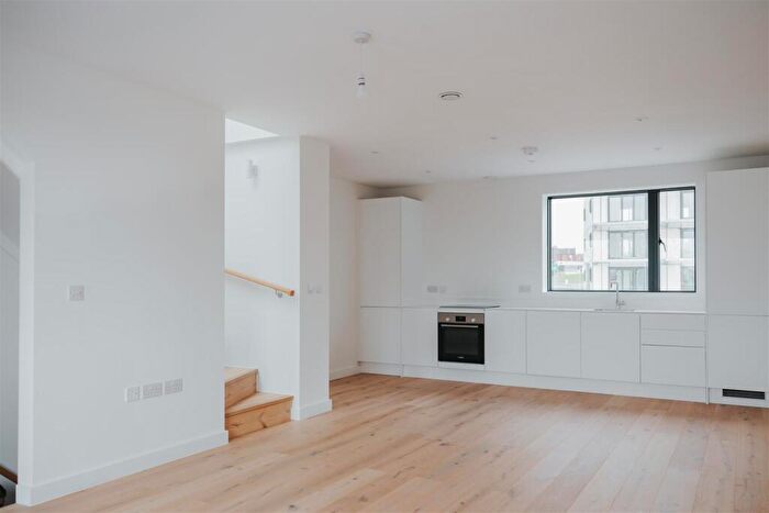 4 Bedroom Town House To Rent In Solar Avenue, Climate Innovation District, LS9