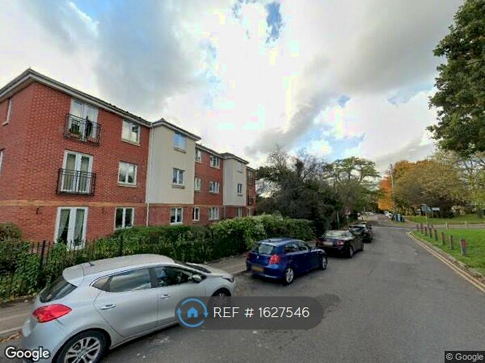 2 Bedroom Flat To Rent In Royal Court, Ruislip, HA4