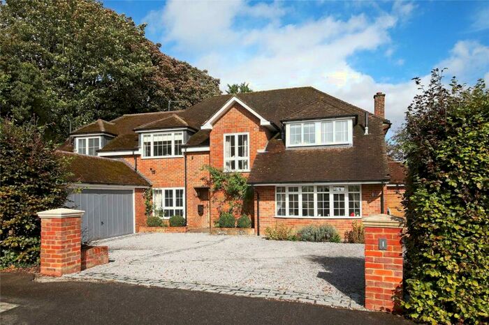 5 Bedroom Detached House To Rent In Farm Grove, Knotty Green, Beaconsfield, Buckinghamshire, HP9