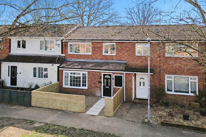 4 Bedroom Terraced House For Sale In Oxford Road, Owlsmoor, Sandhurst, GU47