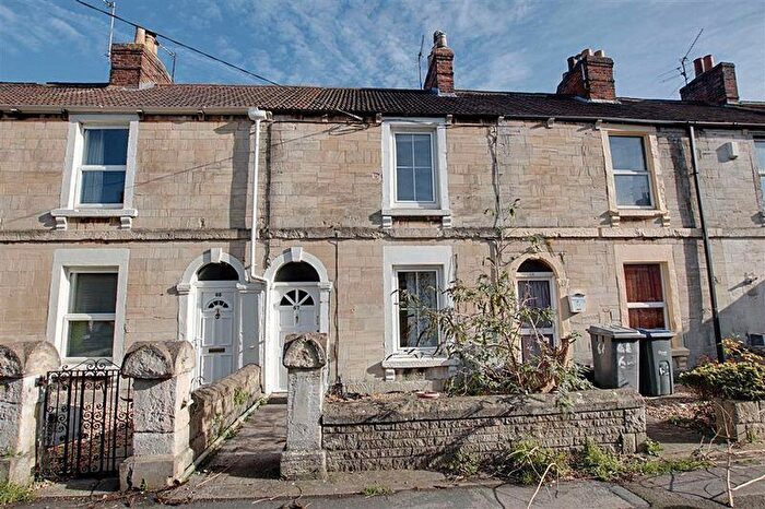 2 Bedroom Terraced House To Rent In Park Street, Trowbridge, BA14