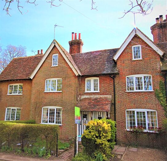 3 Bedroom Terraced House To Rent In Westwell Lane, Westwell, Ashford, TN25