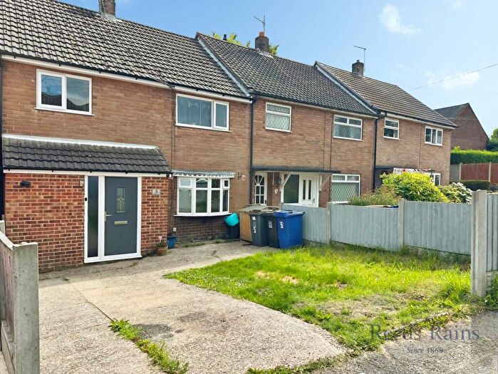 3 Bedroom Terraced House For Sale In Duke Place, Newcastle, Staffordshire, ST5