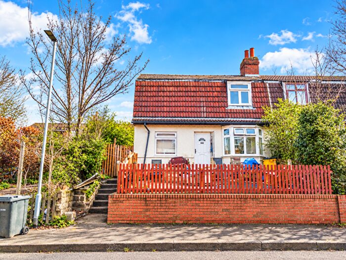 2 Bedroom Semi-Detached House For Sale In Sandhurst Avenue, Leeds, LS8