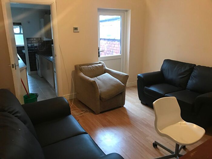 3 Bedroom Terraced House To Rent In Carmelite Road, Stoke, CV1