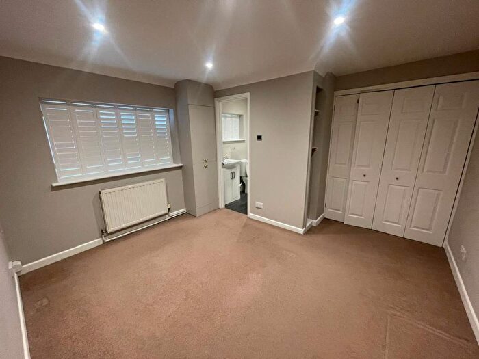1 Bedroom Detached Bungalow To Rent In Milton-under-wychwood, Chipping Norton, OX7