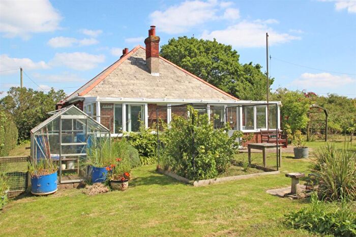 2 Bedroom Detached Bungalow To Rent In Briddlesford Road, Wootton Bridge, Ryde, PO33