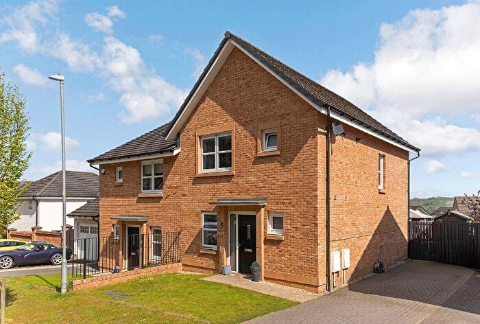 3 Bedroom Semi-Detached House To Rent In Black Grouse Grove, Ferniegair, ML3