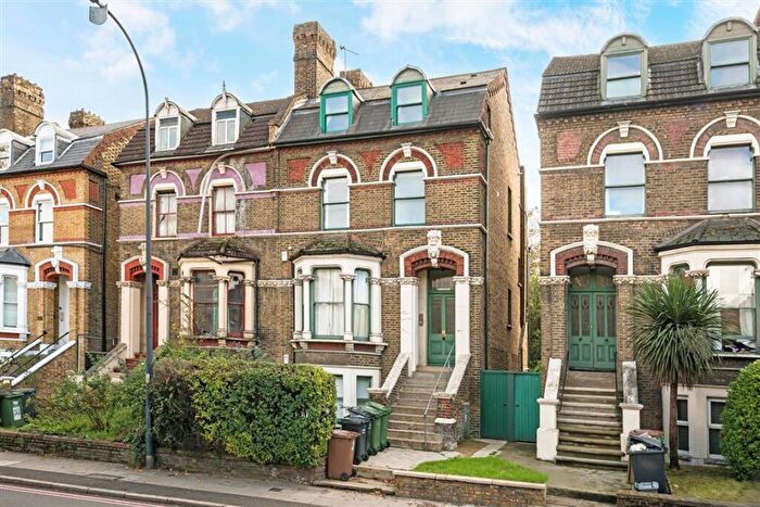 2 Bedroom Flat For Sale In Queens Road, New Cross, SE14