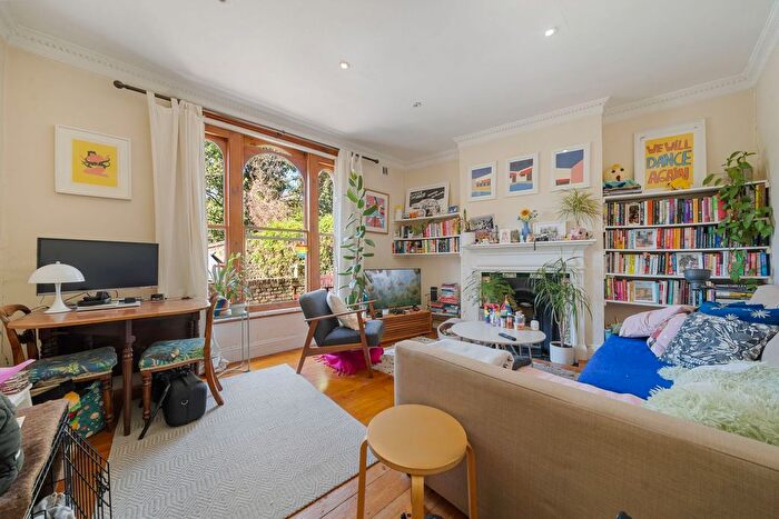 2 Bedroom End Of Terrace House To Rent In Mount Pleasant Crescent, N4