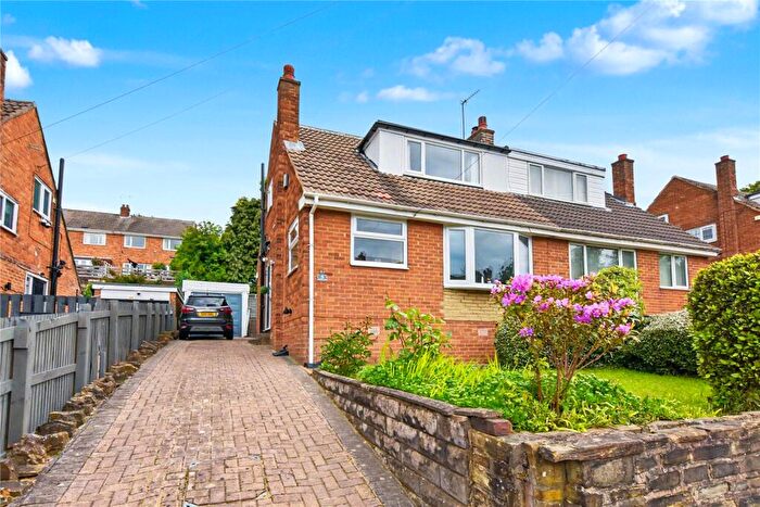 3 Bedroom Semi-Detached House For Sale In Hough End Garth, Leeds, West Yorkshire, LS13
