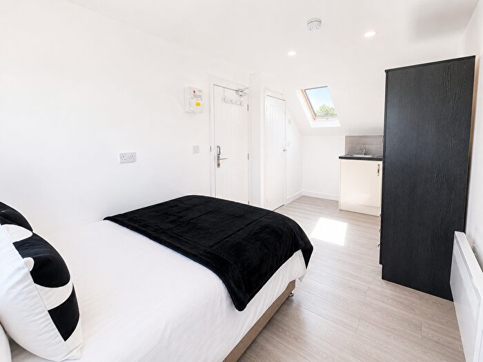 Studio To Rent In Harrow View, Harrow, HA1